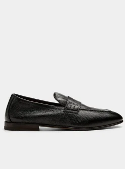 Sleek grained leather loafer