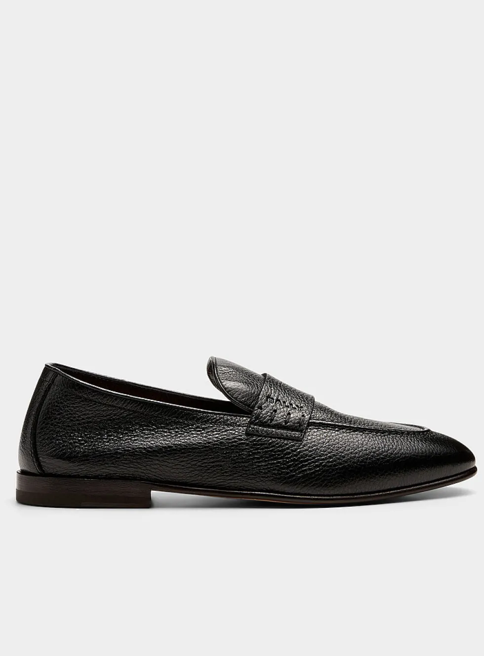 Sleek grained leather loafer
