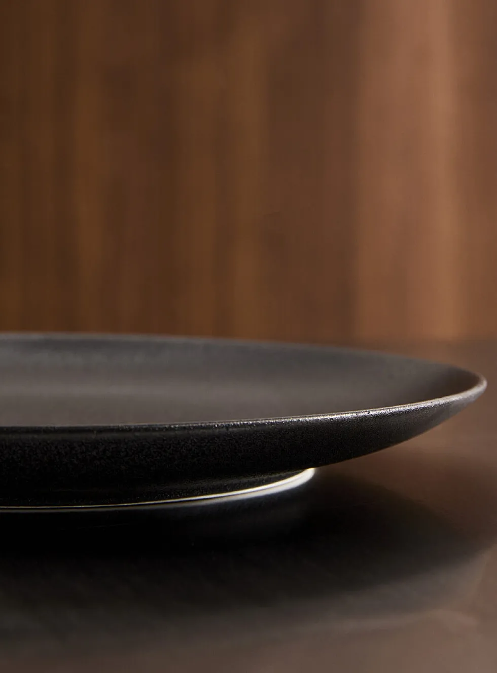 Small black plate