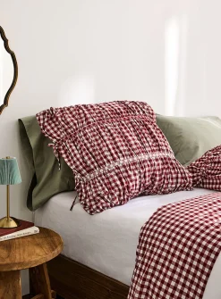 Small bows gingham pattern Euro pillow sham