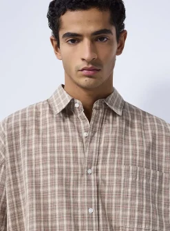 Small check shirt