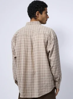 Small check shirt