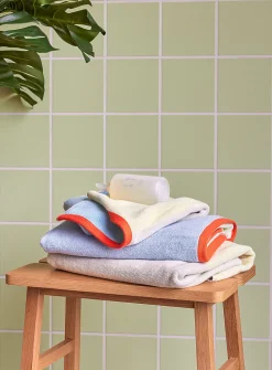 Small colour block contrasting trim towels
