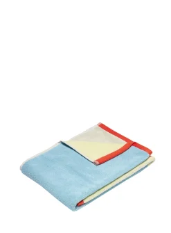 Small colour block contrasting trim towels