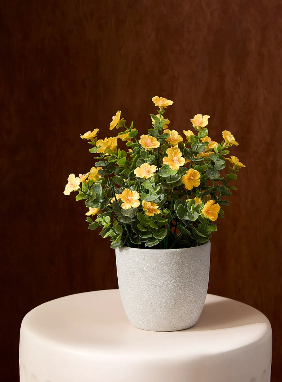 Small colourful flowers artificial plant