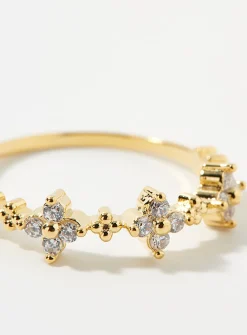 Small crystal flower ring
