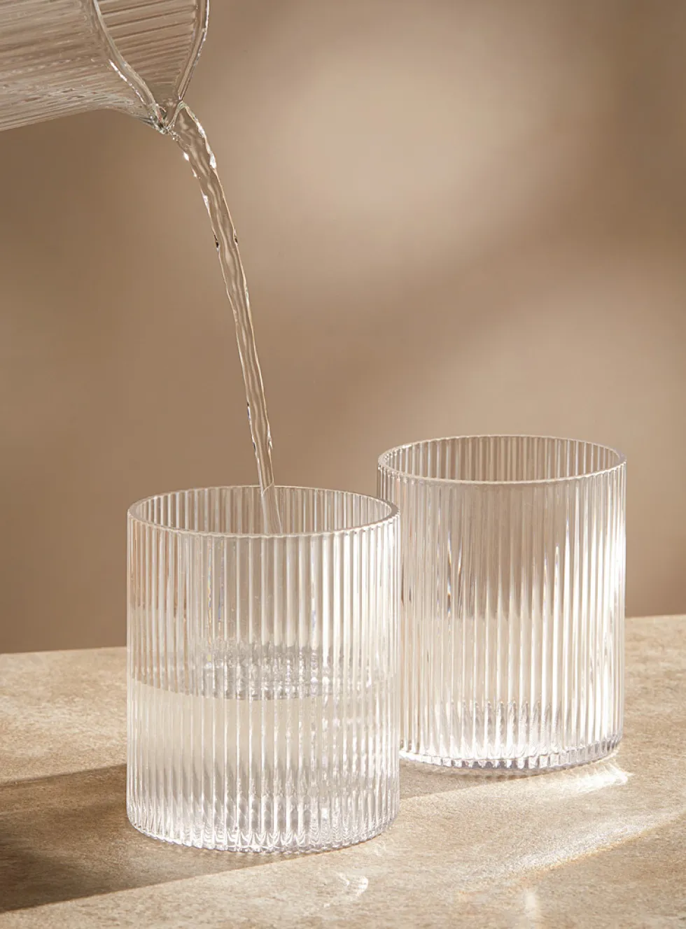 Small fine grooved glasses