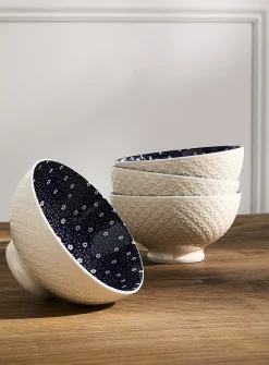 Small flowers bowls