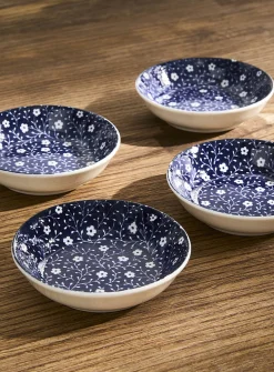 Small flowers pinch bowls