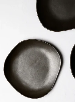 Small meander stoneware plate