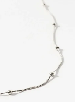 Small metallic bead chain