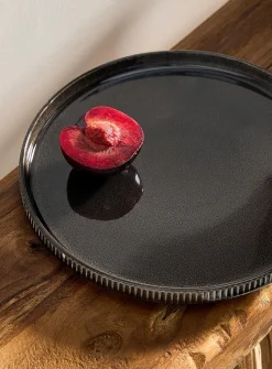 Small modern grooved plate