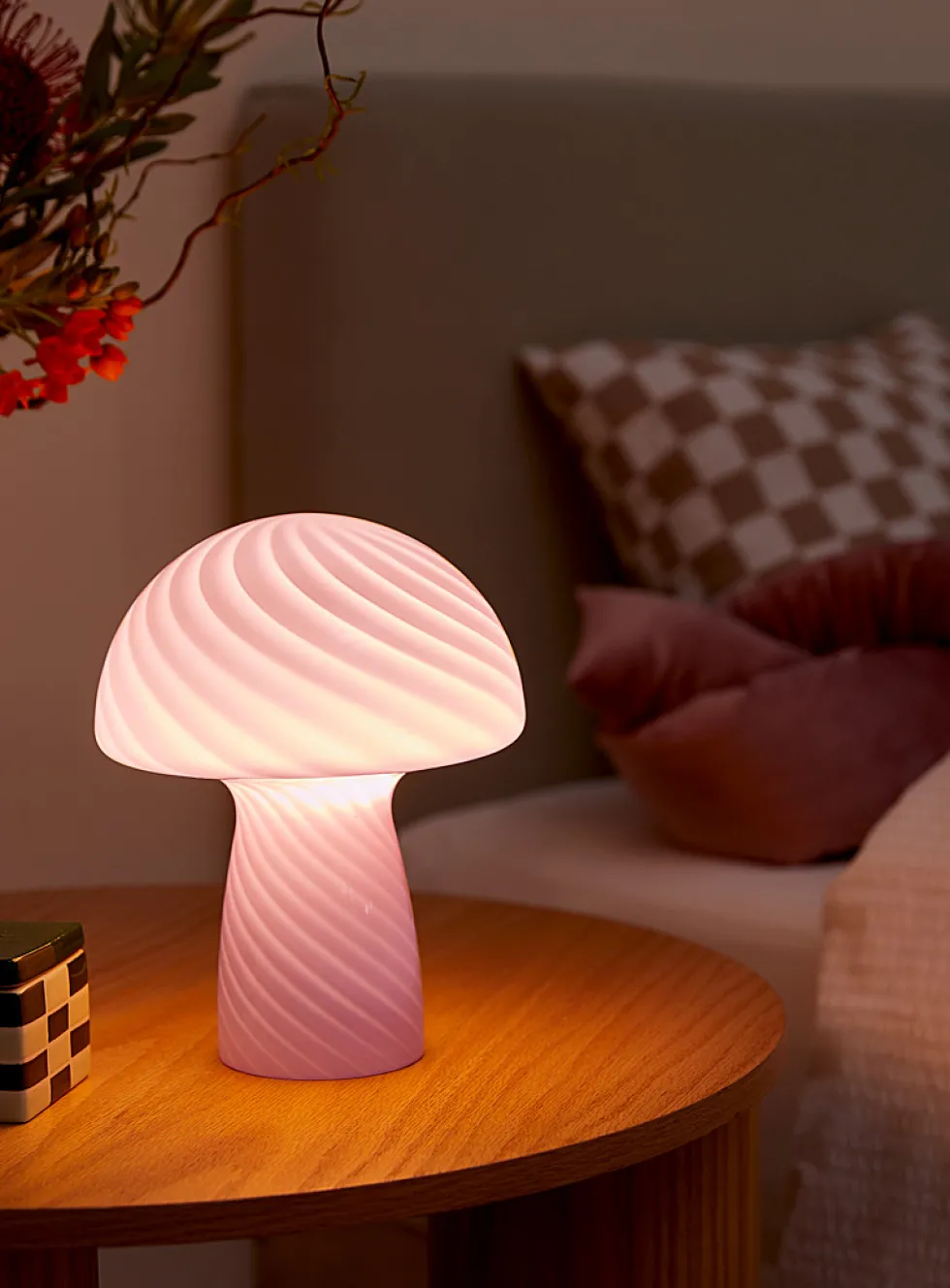 Small mushroom table lamp