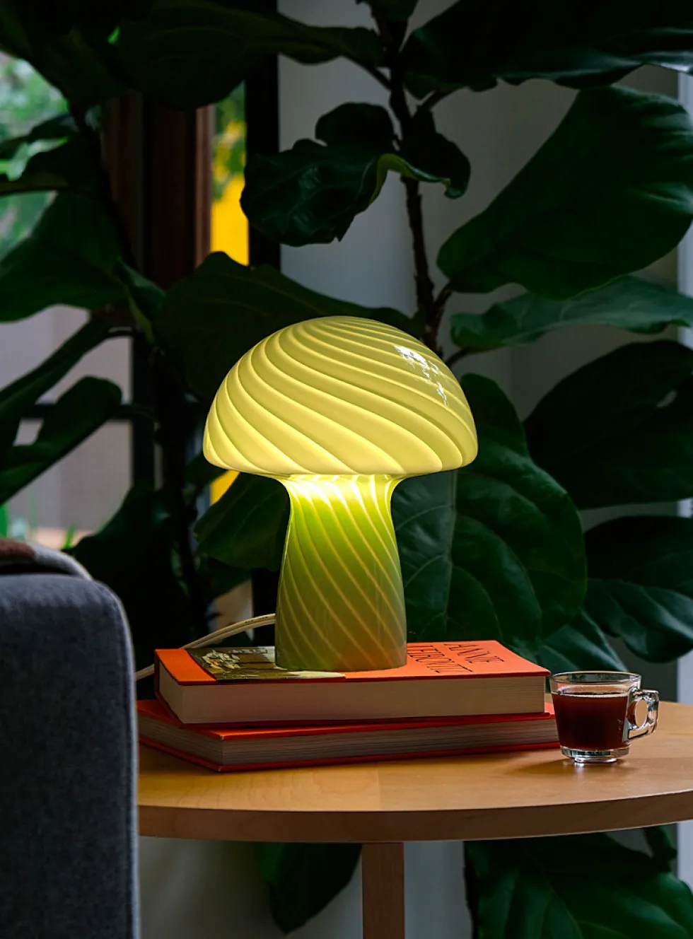 Small mushroom table lamp