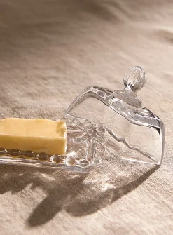 Small scalloped butter dish