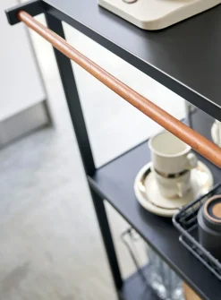 Small three-level storage solution