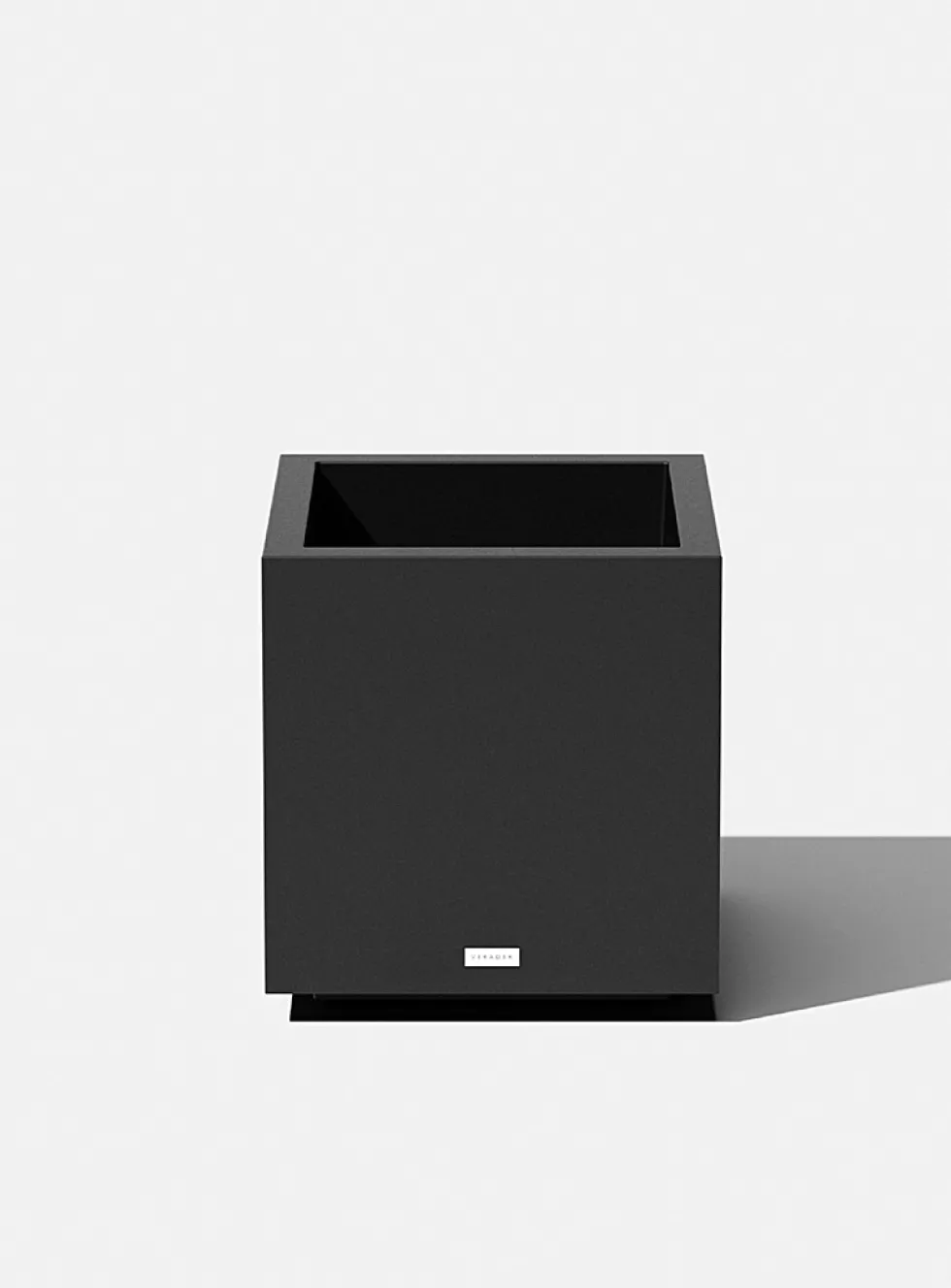 Small urban cubic planter