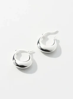 Small voluminous hoops