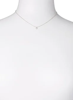 Small zirconia pendant necklace