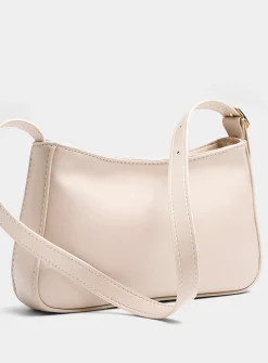 Smooth minimalist baguette bag