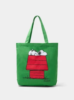 Snoopy lounging tote