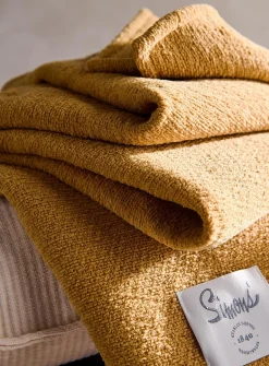 Soft chenille throw