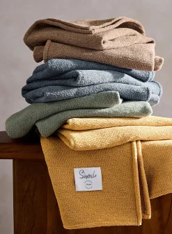 Soft chenille throw