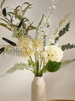 Soft hydrangea artificial bouquet