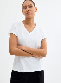 Soft jersey V-neck T-shirt