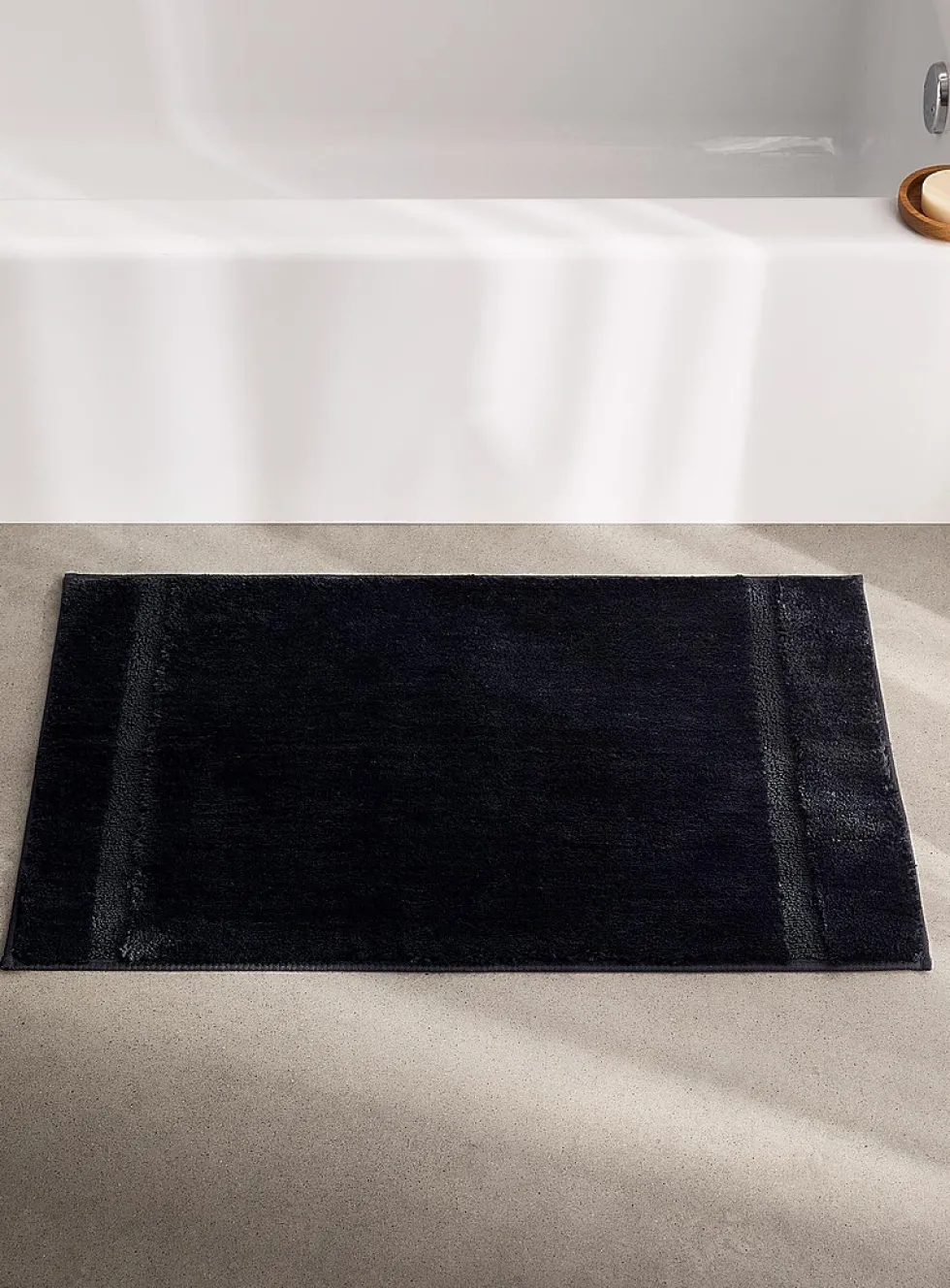 Soft plush bath mat