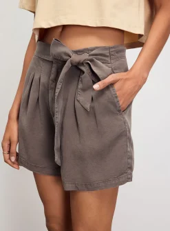 Soft supple denim belted pleated short