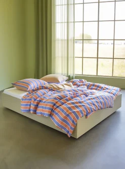 Solace striped bed linen set