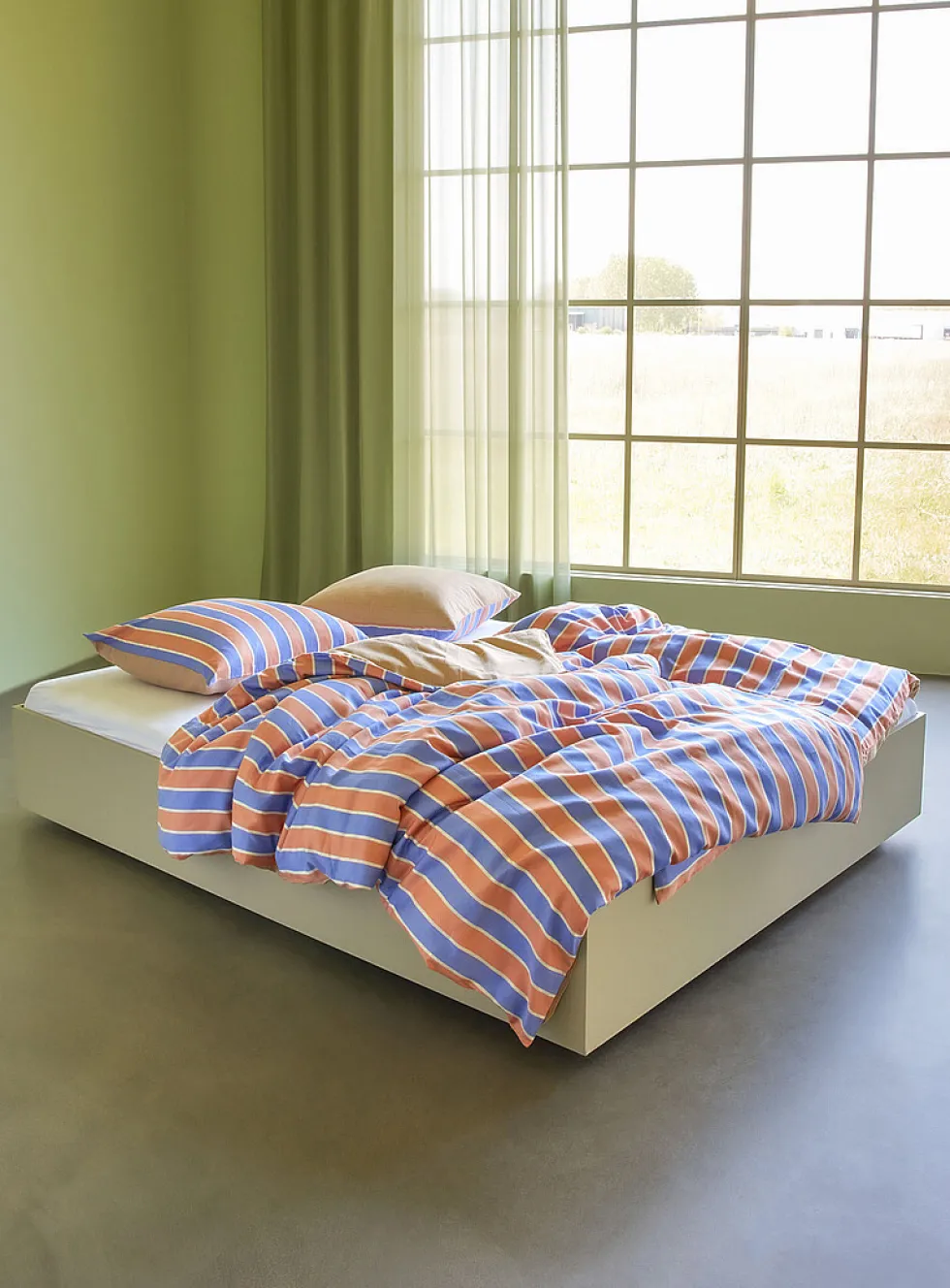 Solace striped bed linen set