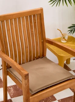 Solid canvas outdoor chair cushion