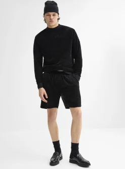 Solid chenille knit short