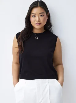 Solid fine knit sweater vest