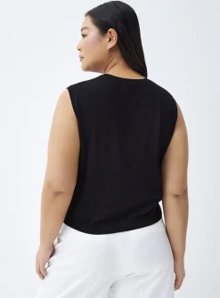 Solid fine knit sweater vest