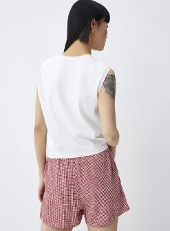 Solid fine knit sweater vest