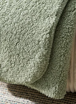Solid high pile fleece throw