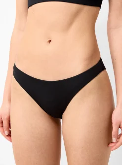 Solid high-cut bikini panty