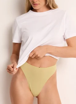 Solid high-cut essential thong