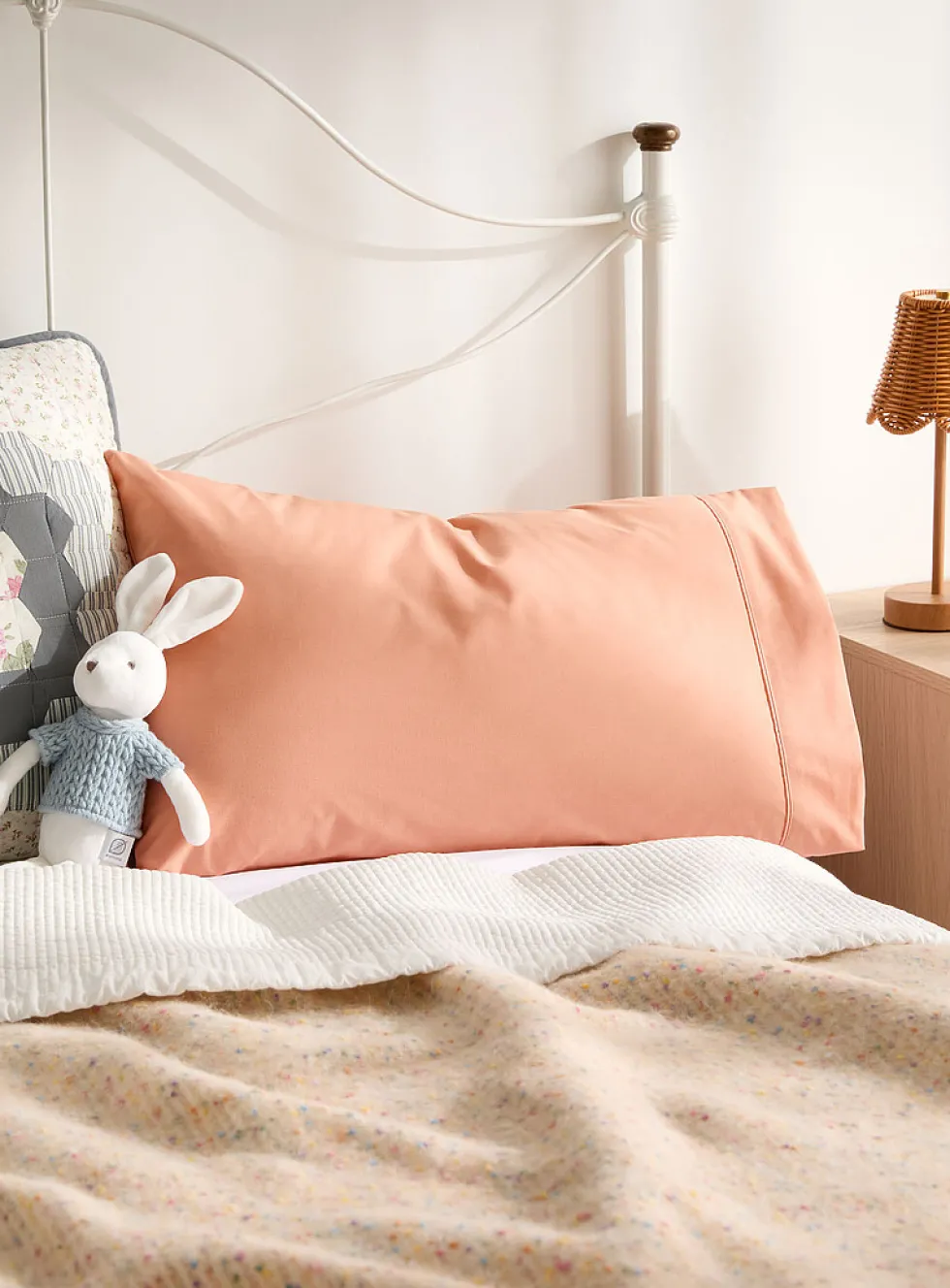 Solid pillowcase for children