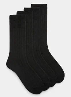 Solid ribbed dress socks