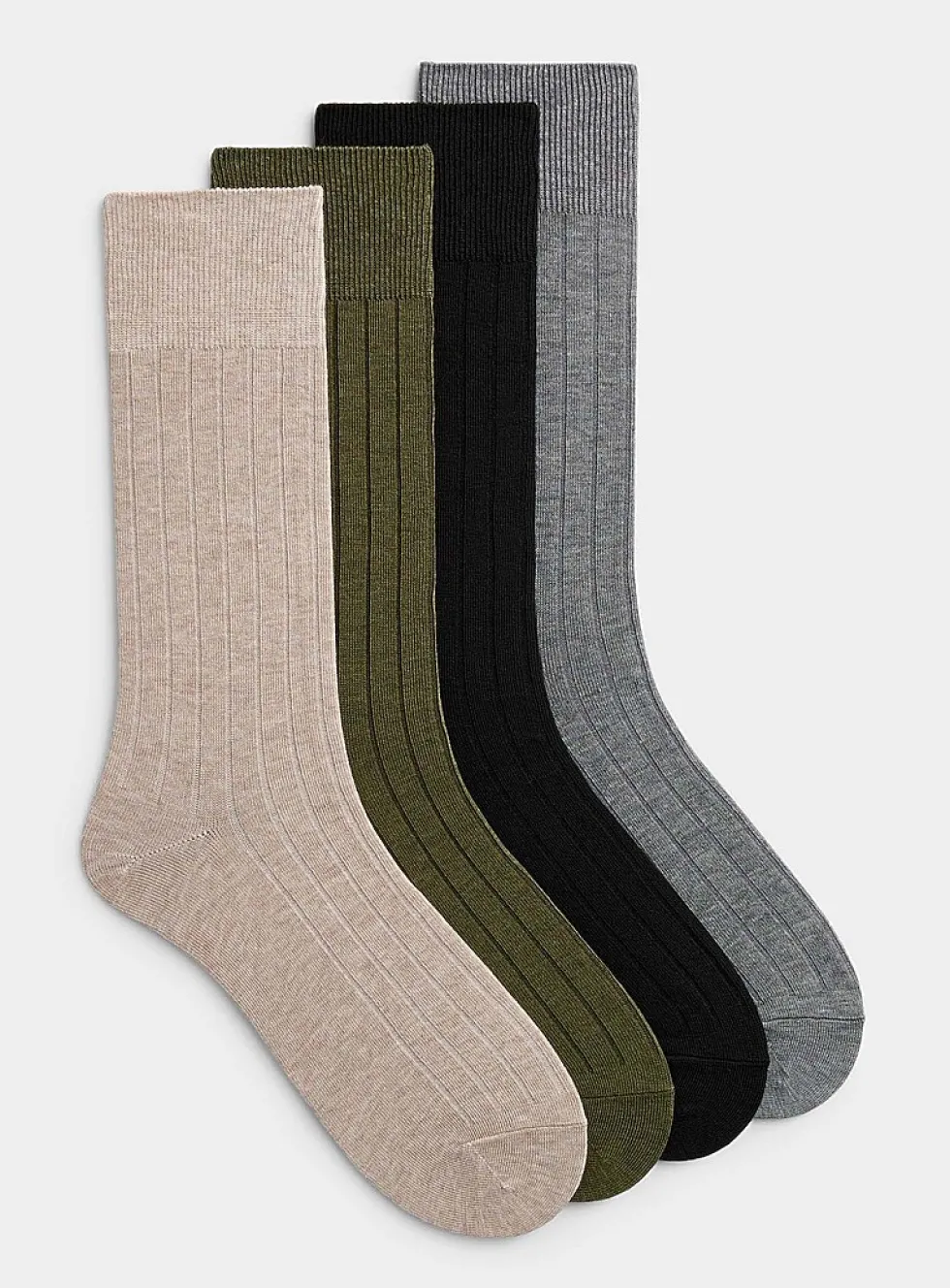 Solid ribbed dress socks
