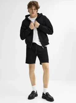 Solid rib-knit short
