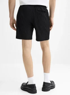 Solid rib-knit short