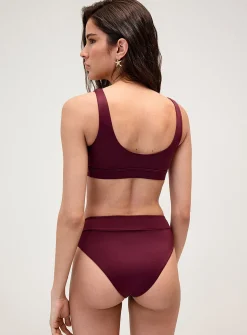 Solid sporty bralette