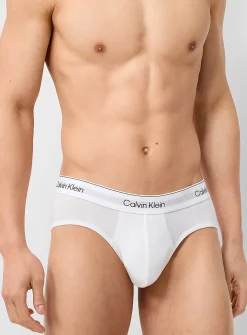 Solid stretch briefs