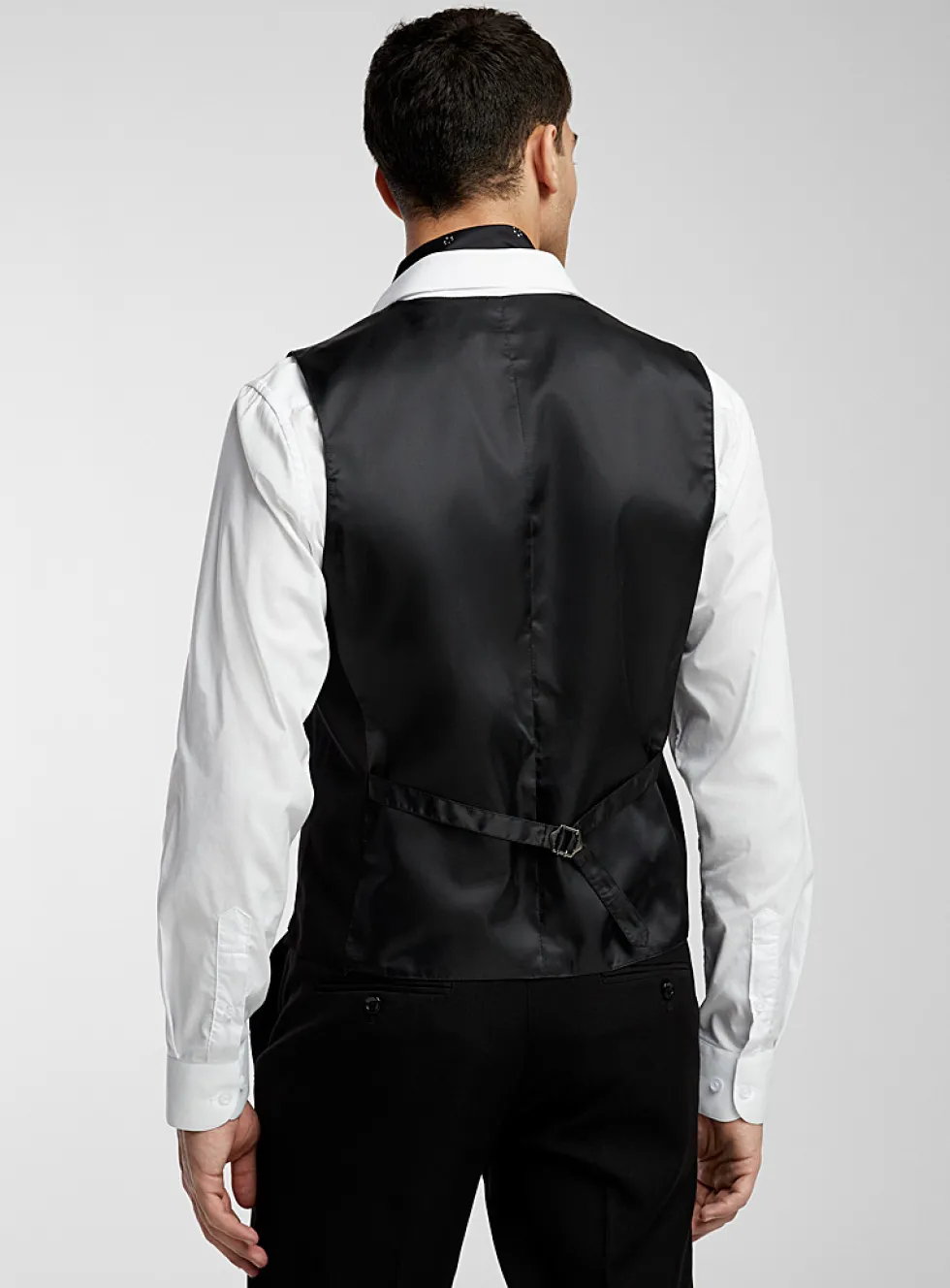 Solid vest