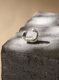 Solveig narrow ear cuff